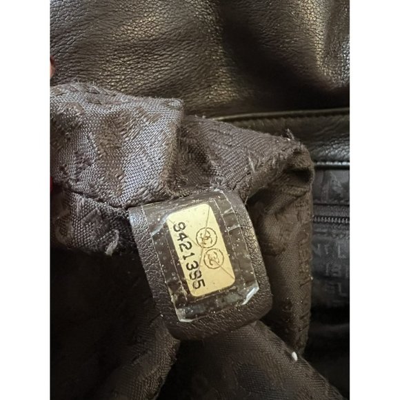 Chanel Ring Shoulder Bag - Picture 8 of 9